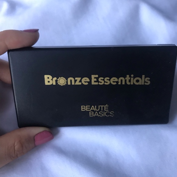 Bronze Essentials Bronzer - Picture 3 of 3